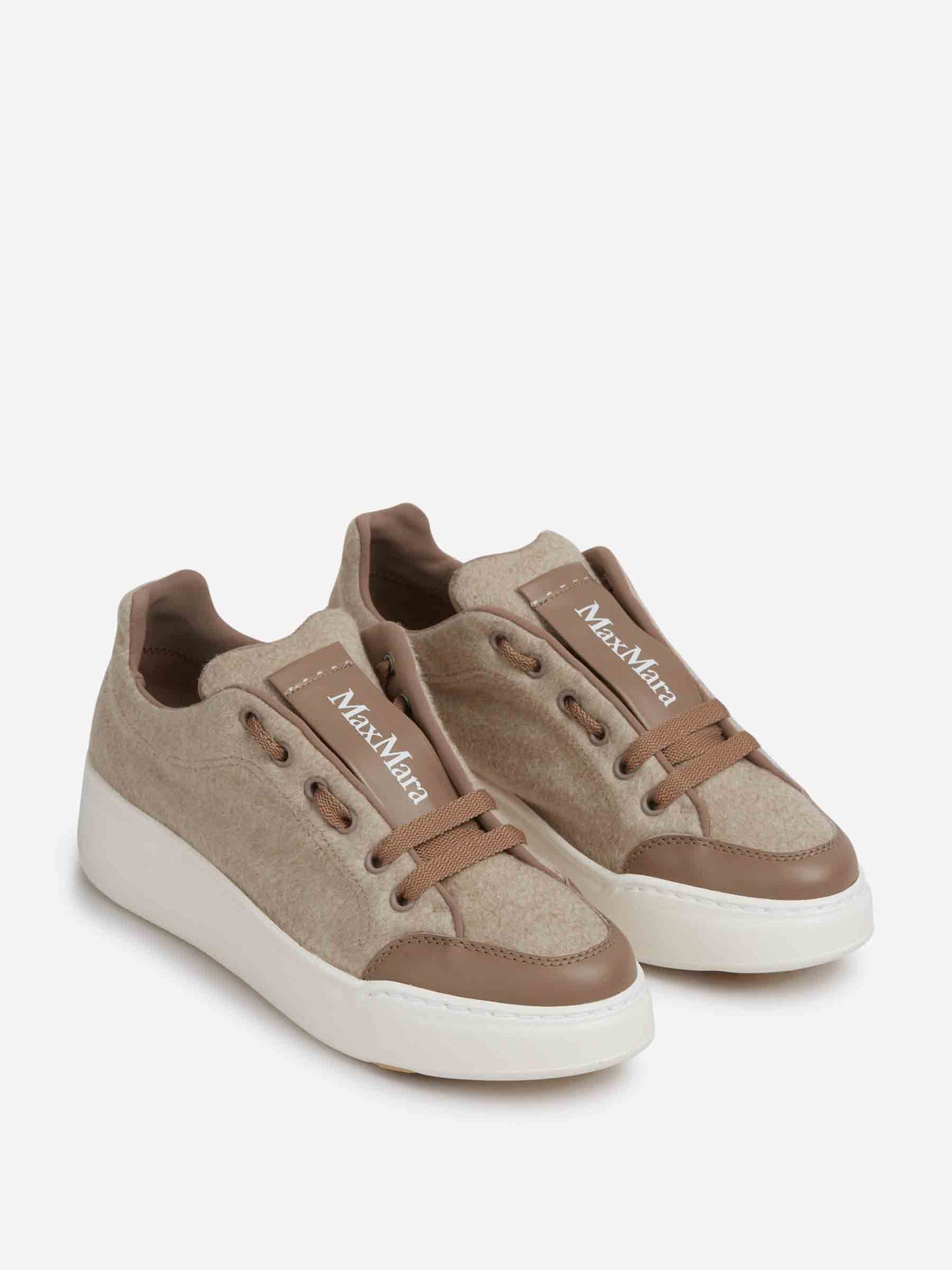 Outlet online Max Mara Mujer Zapatillas Cachemira Impermeable color Taupe sku 806-000417 01 - Foto 2