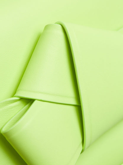Outlet online Acne Studios Mujer Bolso Musubi Mini color Verde Lima sku 810-006910 00 - Foto 5