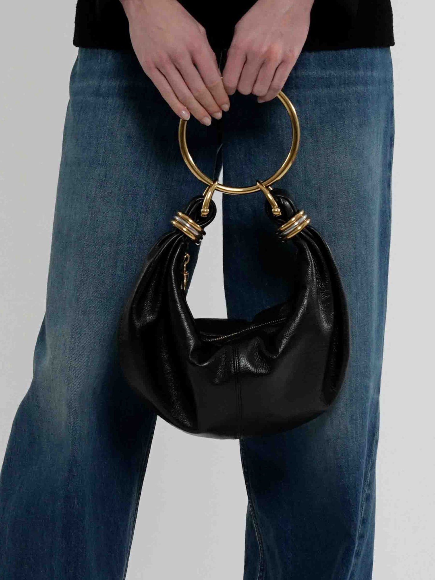 Outlet online Chloé Mujer Bolso Mano Hobo Bracelet color Negro sku 810-008001 00 - Foto 5