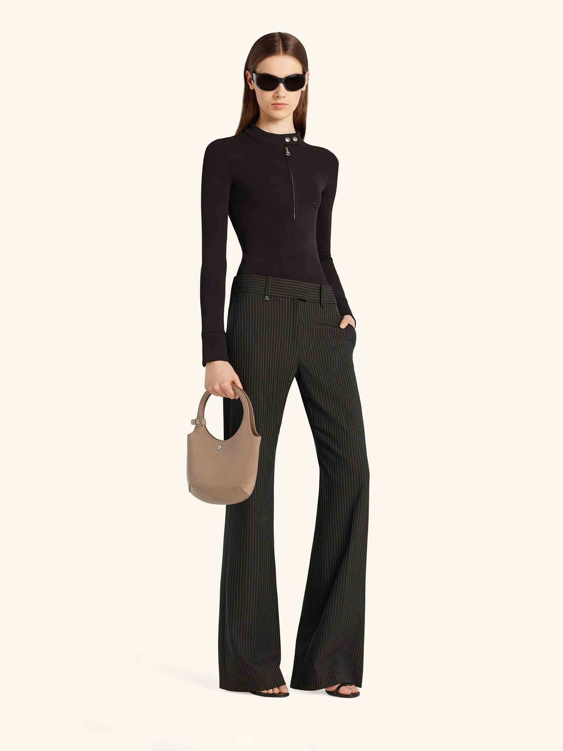 Outlet online Courrèges Mujer Bolso Holy Naplack color Camel sku 811-000010 02 - Foto 2