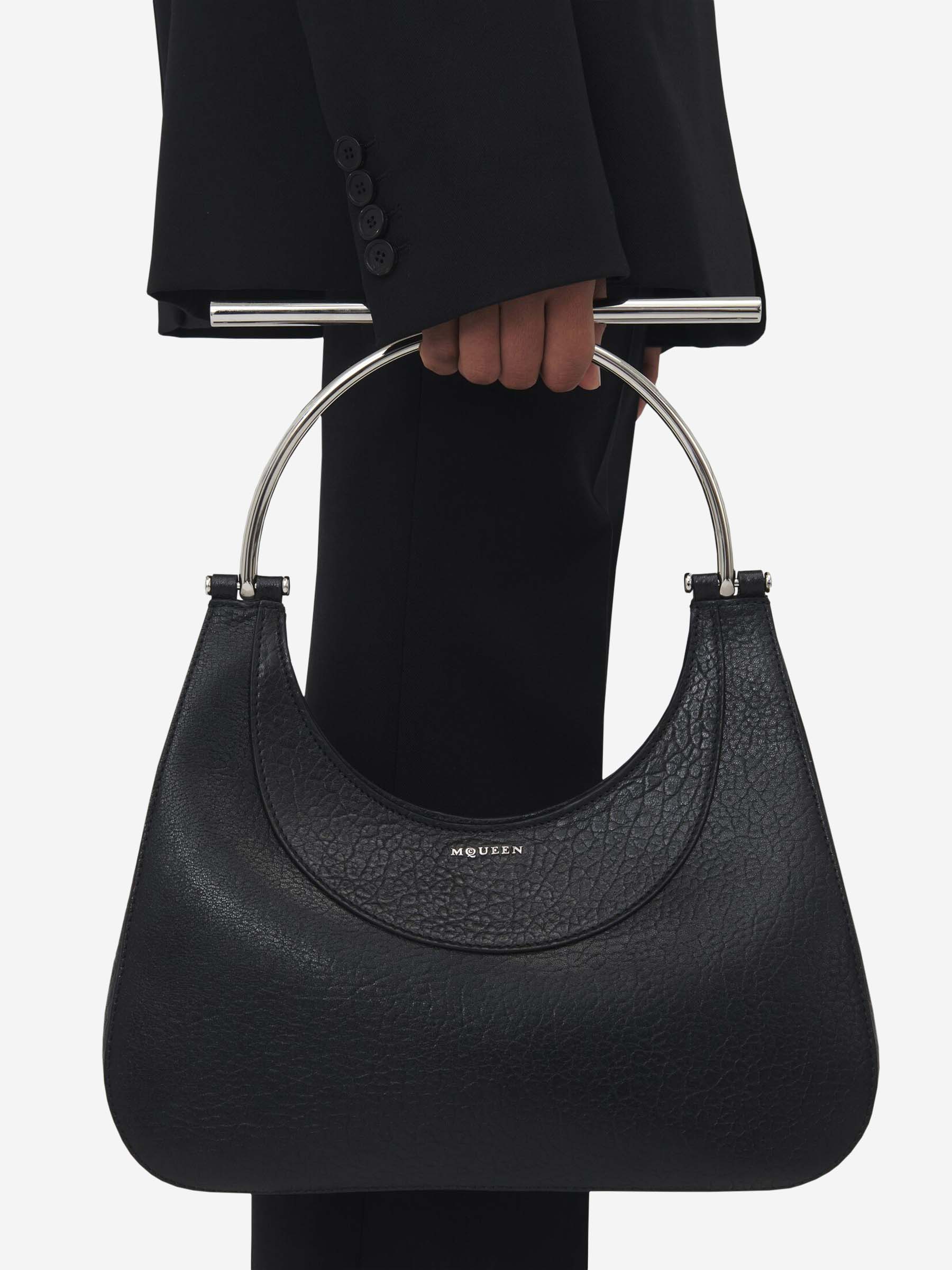 Outlet online McQueen Mujer Bolso Hombro Cross-Bar color Negro sku 810-007797 00 - Foto 2