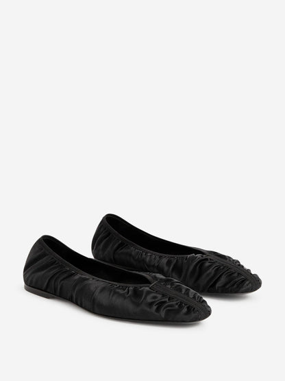 Outlet online TOTEME Mujer Bailarinas The Gathered color Negro sku 800-005349 01 - Foto 5