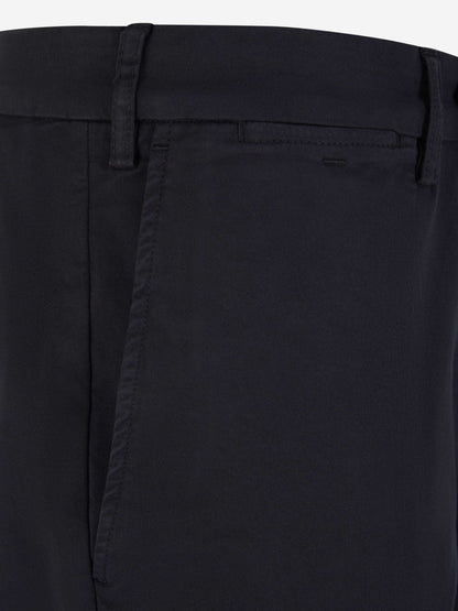 Outlet online Canali Hombre Pantalones Chinos Algodón color Azul Noche sku 521-003017 05 - Foto 3