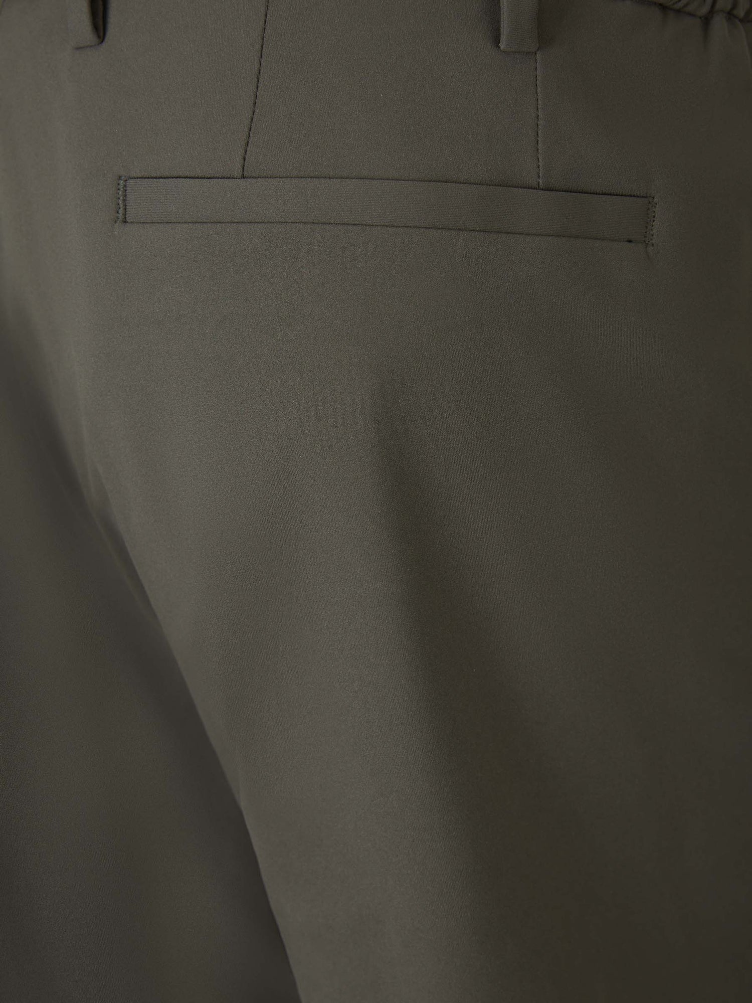 Outlet online Berwich Hombre Bermudas Retro Elax color Verde Militar sku 523-000982 02 - Foto 5