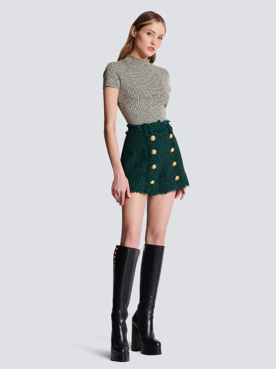 Outlet online Balmain Mujer Short Tweed Botones color Verde Oscuro sku 762-000426 00 - Foto 2