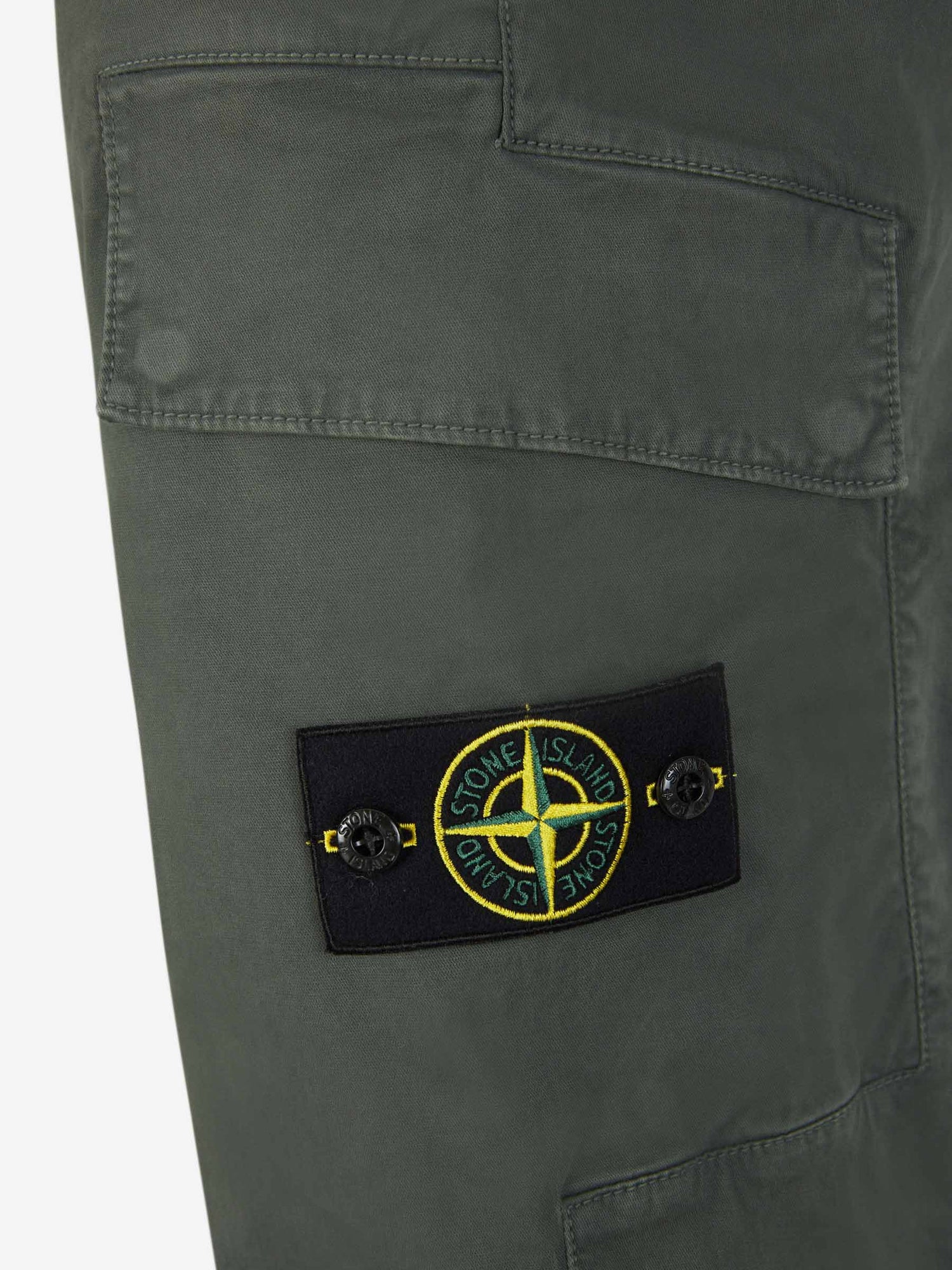 Outlet online Stone Island Hombre Pantalones Algodón Logo color Verde Oscuro sku 521-003028 02 - Foto 5