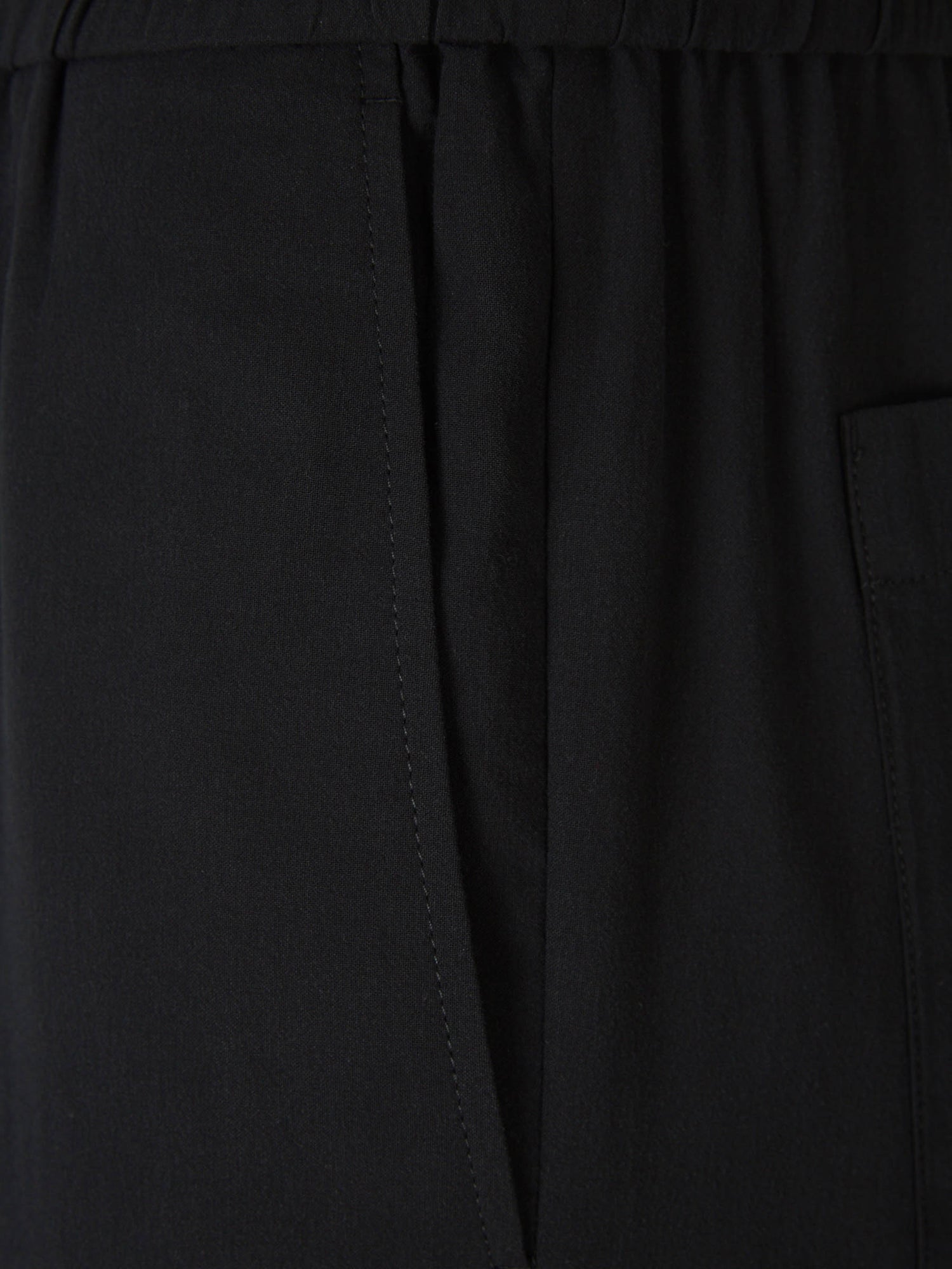Outlet online Ami Paris Hombre Pantalones Crepé Algodón color Negro sku 521-002999 01 - Foto 3