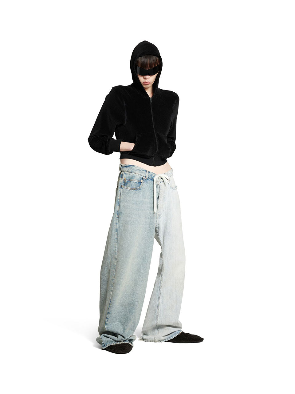Outlet online Balenciaga Mujer Jeans Overseize Fit Bicolor color Azul Denim Oscuro sku 761-003578 01 - Foto 2