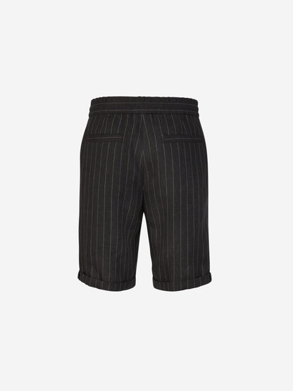 Outlet online Brunello Cucinelli Hombre Bermudas Motivo Rayas Lino color Blanco y Negro sku 523-000924 01 - Foto 2