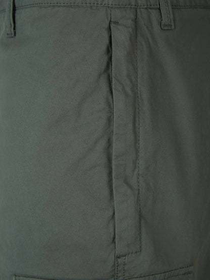 Outlet online Stone Island Hombre Bermudas Cargo Logo color Verde Oscuro sku 523-000976 03 - Foto 4