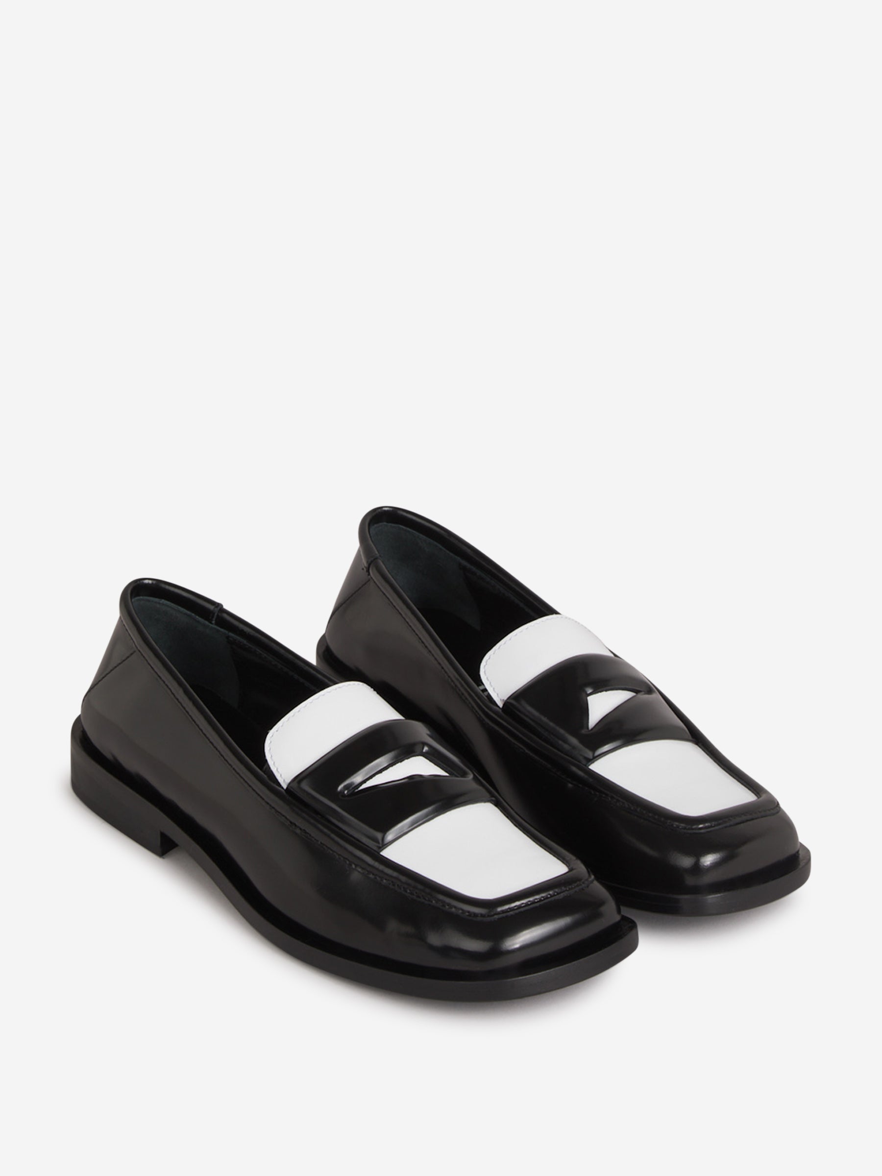 Outlet online The Attico Mujer Mocasines Amanda color Blanco Y Negro sku 800-005322 01 - Foto 2