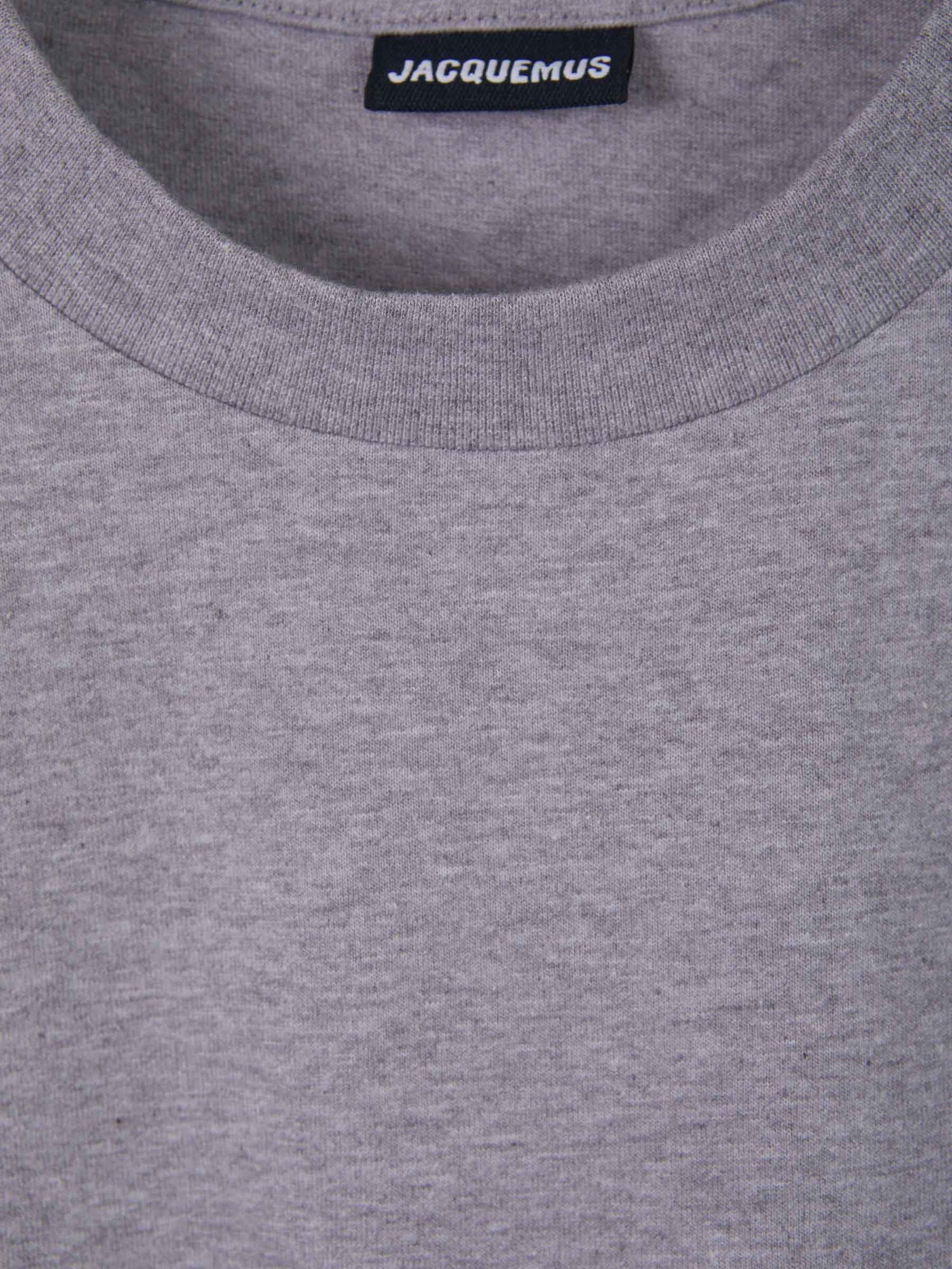 Outlet online Jacquemus Hombre Camiseta Logo Clásico color Gris Claro sku 553-003396 02 - Foto 3