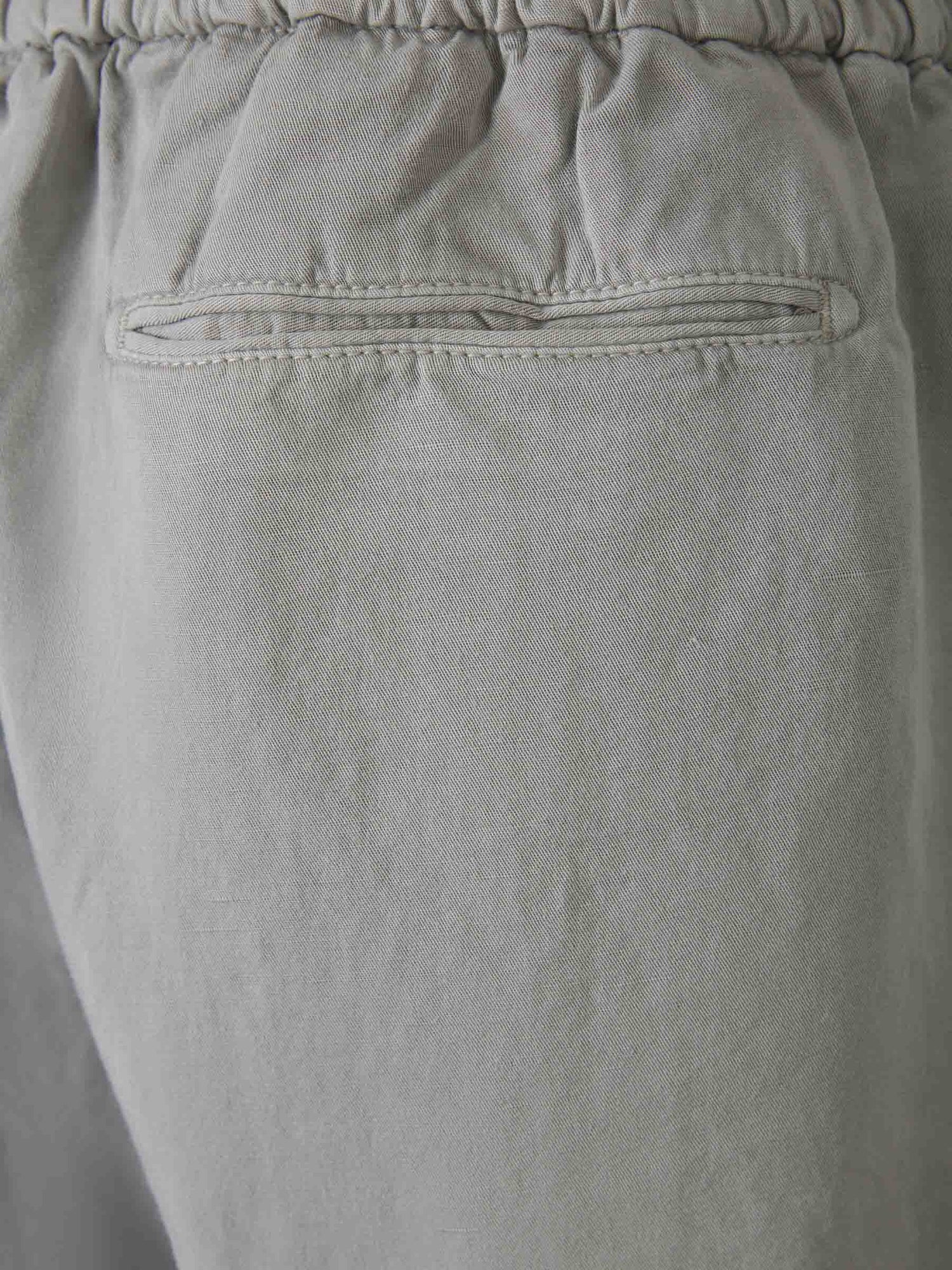 Outlet online Santa Eulalia Hombre Bermudas Casual Lyocell color Gris Piedra sku 523-000981 03 - Foto 4