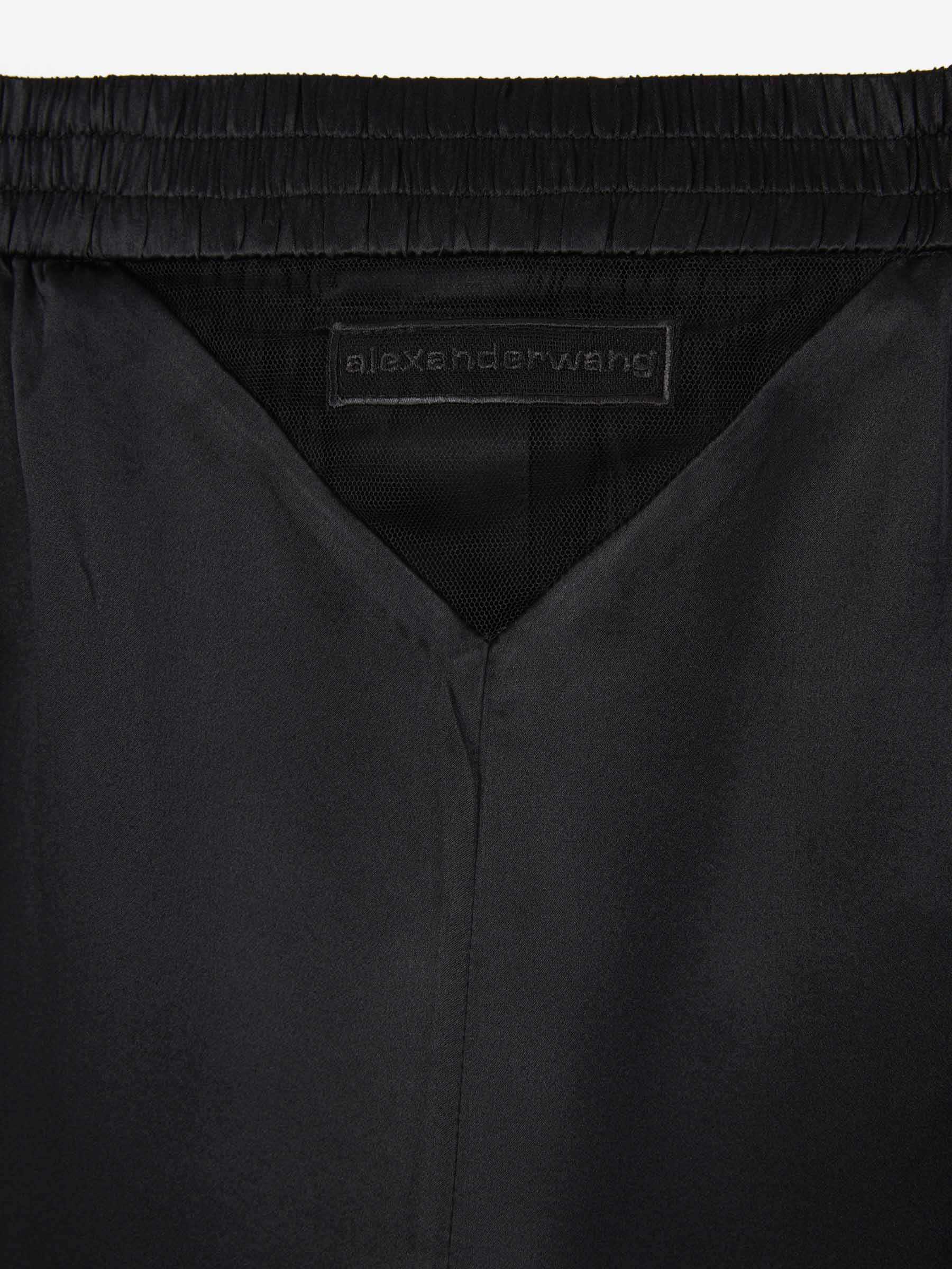 Outlet online Alexander Wang Mujer Bermudas Satinadas Algodón color Negro sku 762-000461 01 - Foto 7