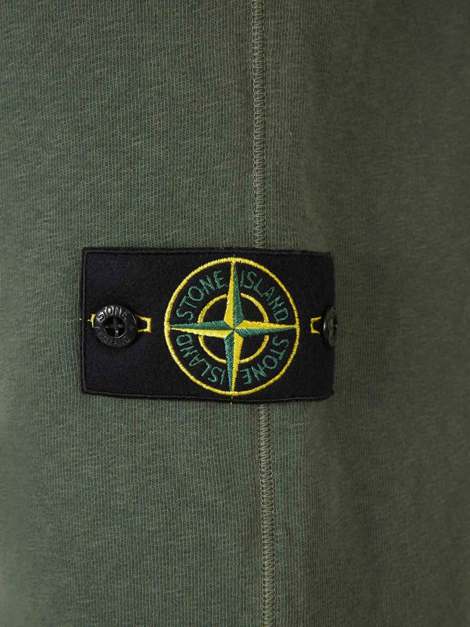 Outlet online Stone Island Hombre Bermudas Joggers Logo color Verde Militar sku 523-000975 03 - Foto 5