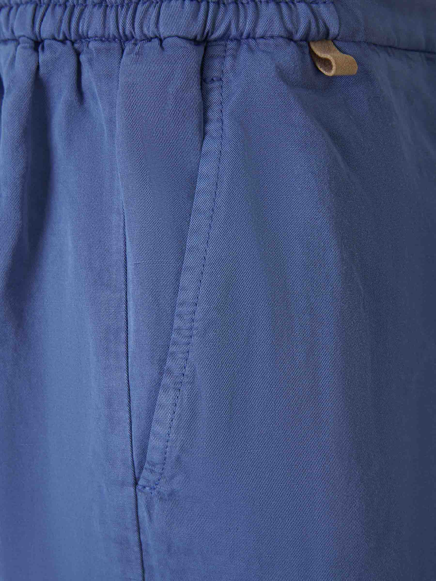 Outlet online Santa Eulalia Hombre Bermudas Casual Lyocell color Azul Cobalto sku 523-000981 04 - Foto 3