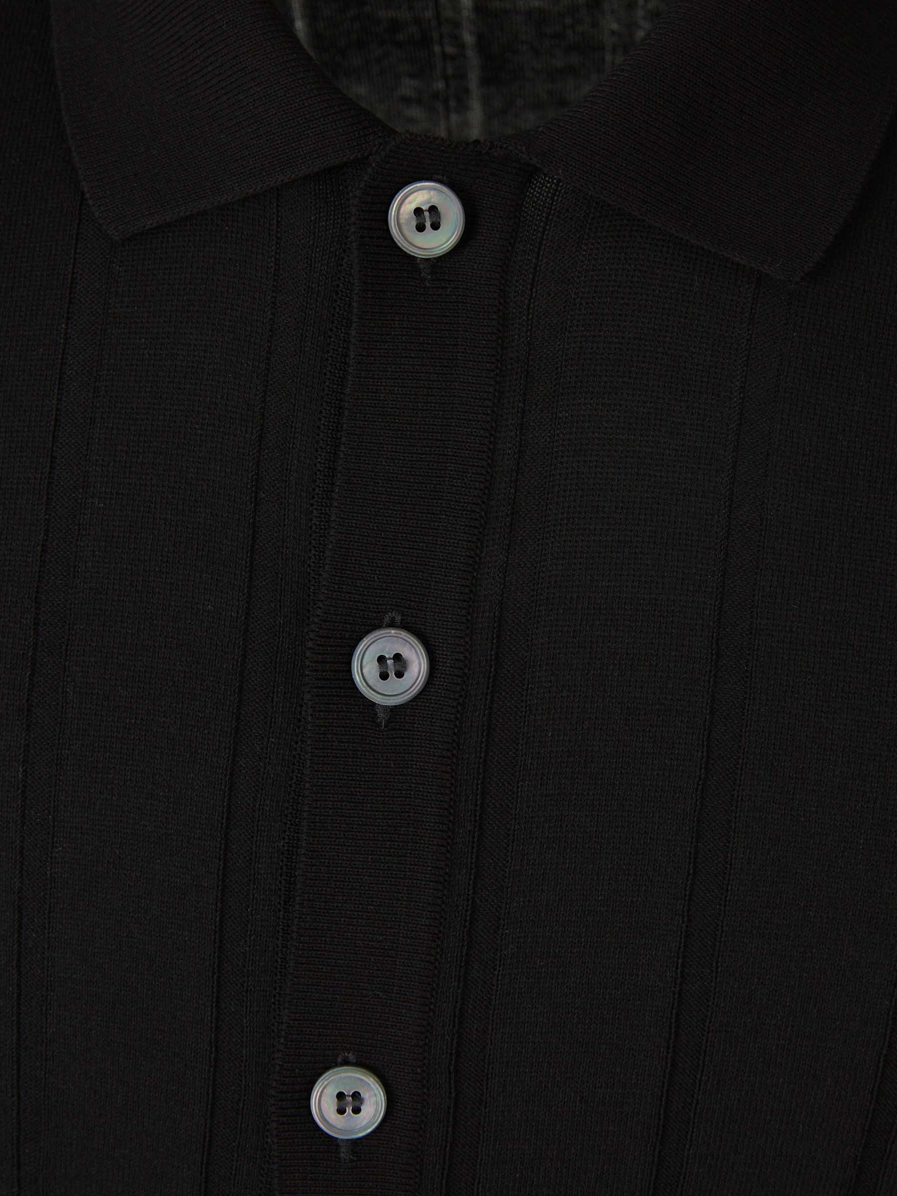 Outlet online Gran Sasso Hombre Polo Abierto Acanalado color Negro sku 552-001486 03 - Foto 3