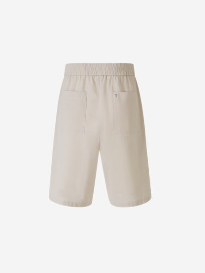 Outlet online Ami Paris Hombre Bermudas Crepé Algodón color Gris Claro sku 523-000943 02 - Foto 3