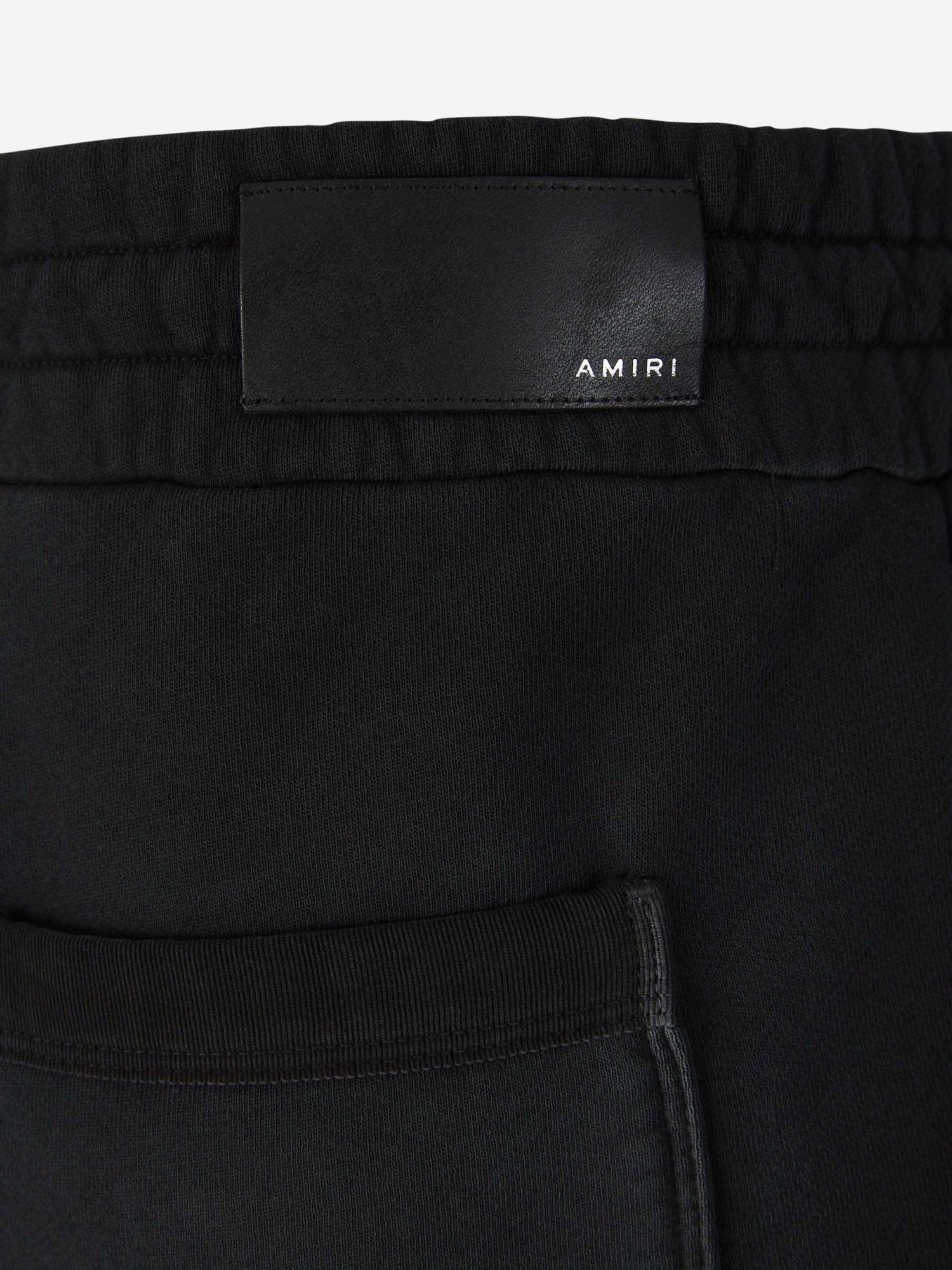 Bermudes Estampades Track