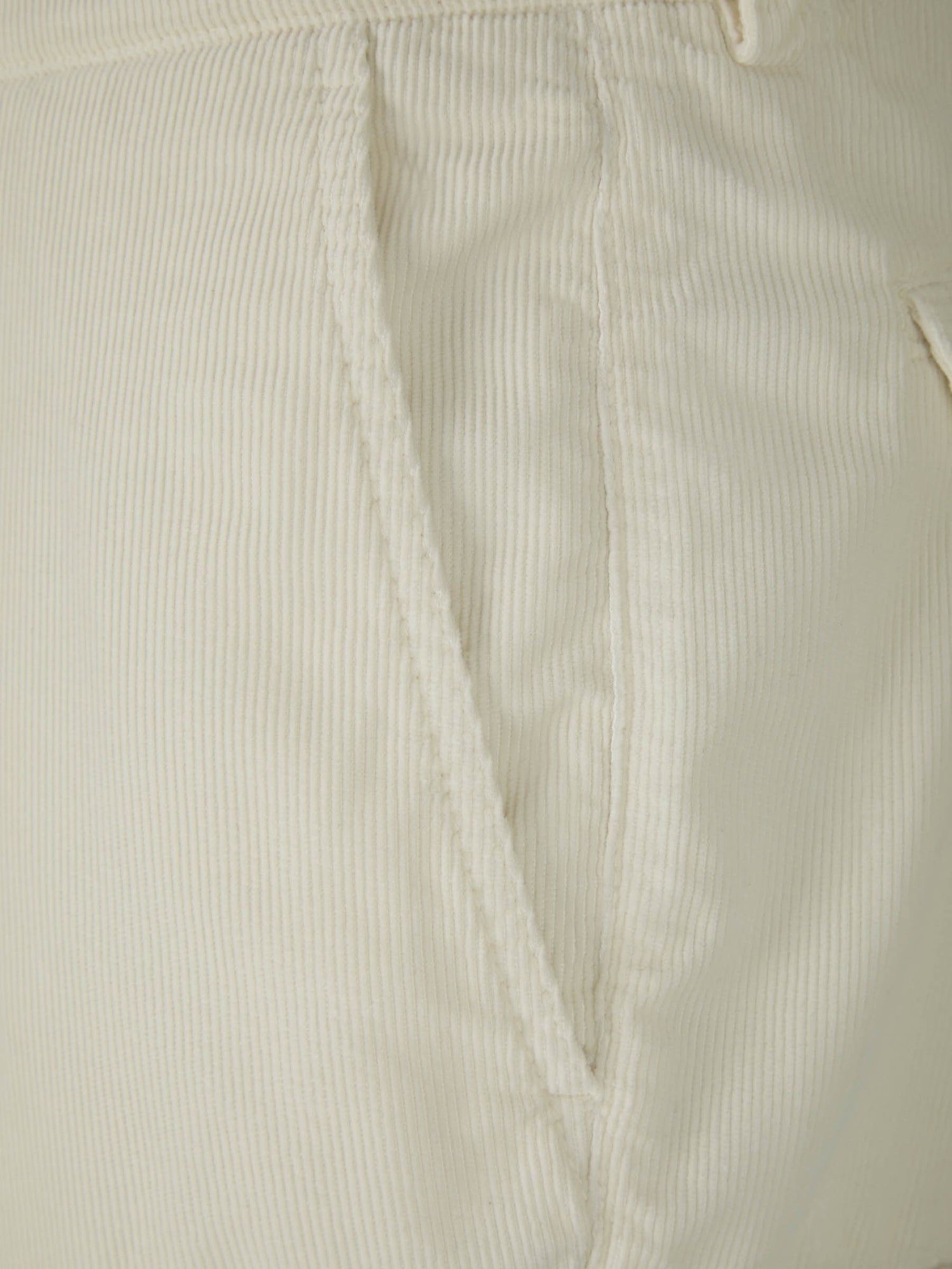 Brunello Cucinelli Pantalones Cargo Pana color Crema sku 322-000408 01 - Foto 4