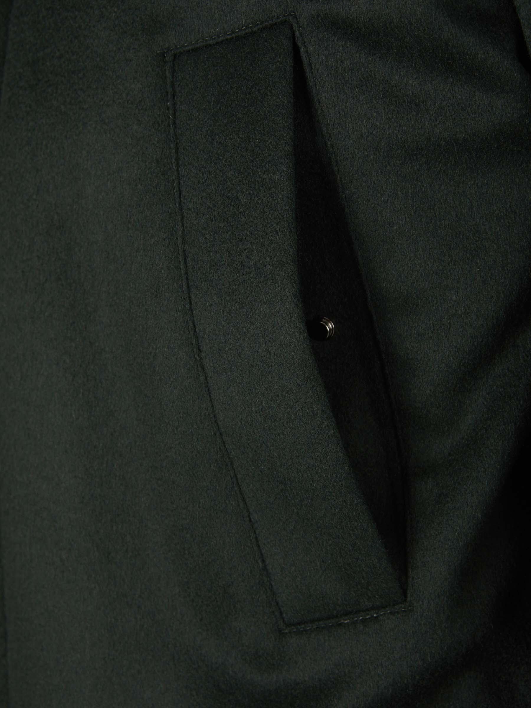 Kired Abrigo Capucha Camuflaje color Verde Oscuro sku 502-001437 01 - Foto 5