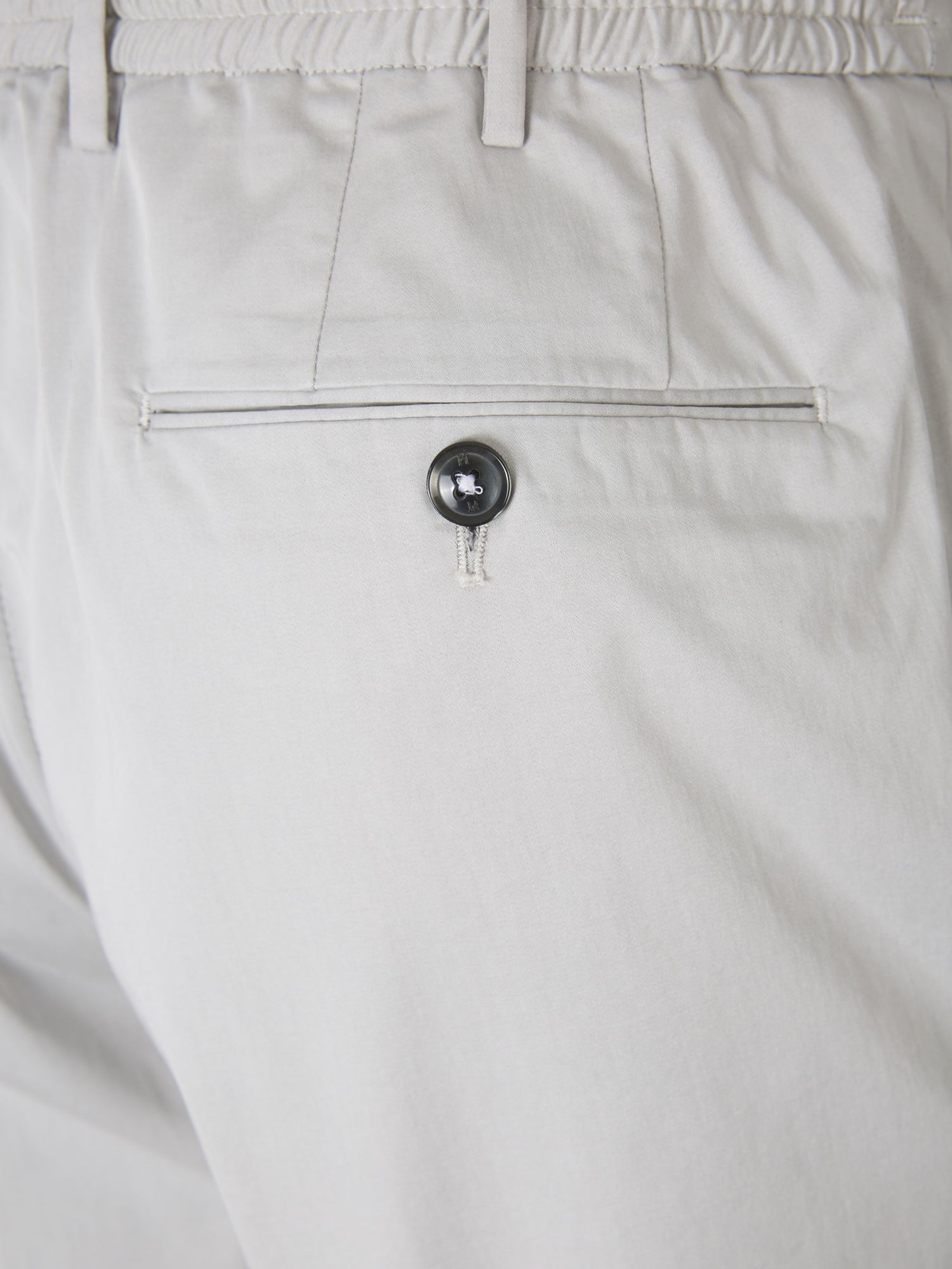 PT01 Pantalones Travel Relax color Gris Piedra sku 521-002191 01 - Foto 4