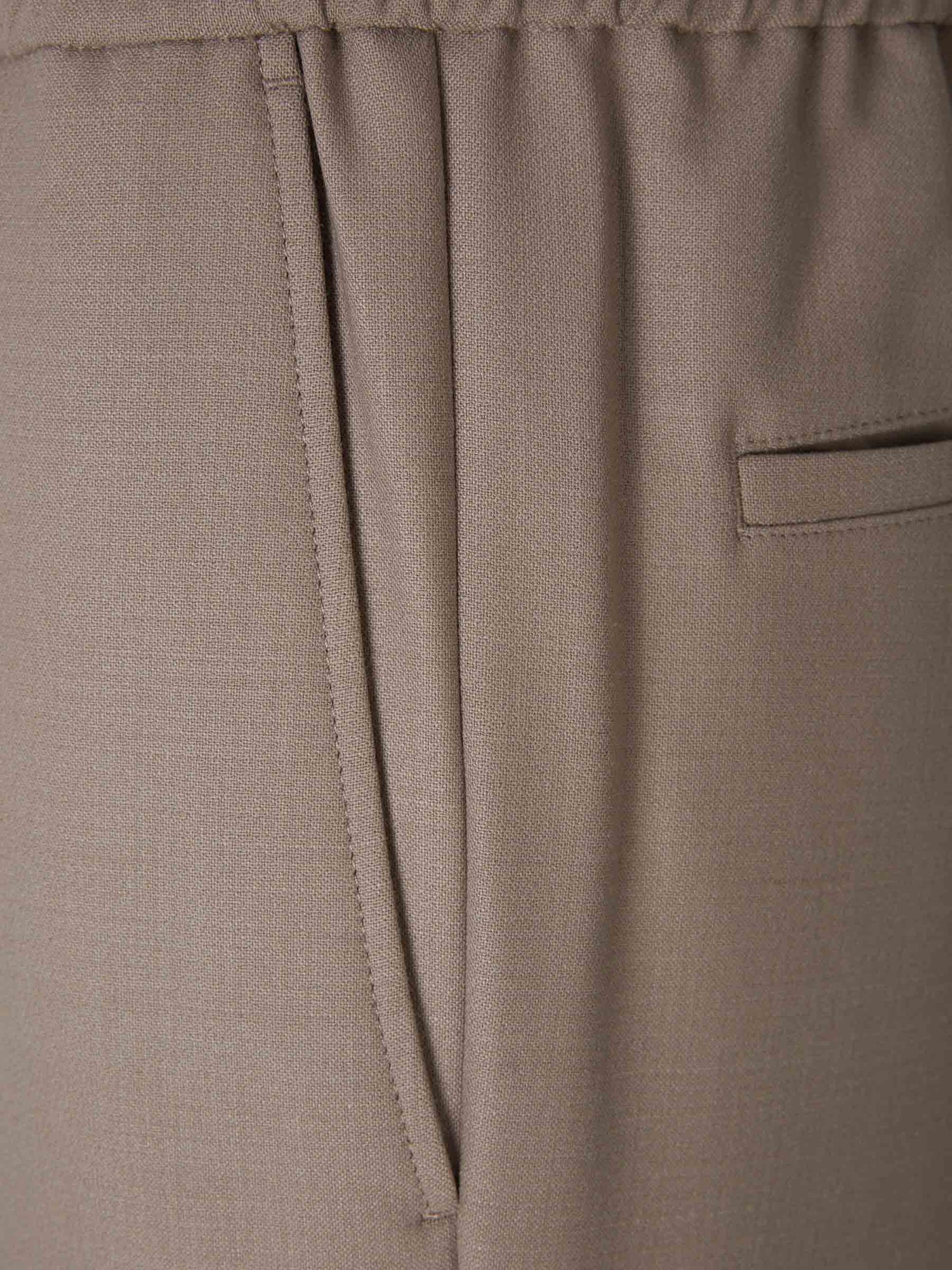 Outlet online Ami Paris Hombre Joggers Formales color Topo sku 521-002829 01 - Foto 4