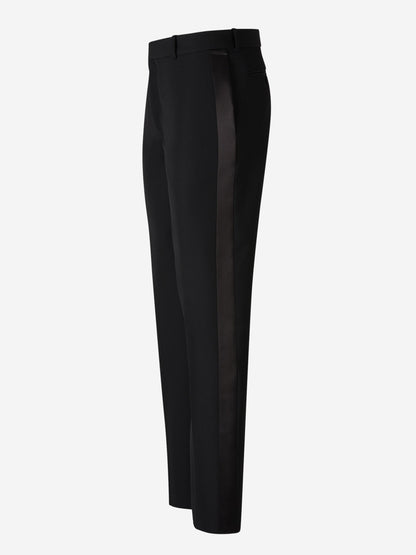 Outlet online Alexander McQueen Hombre Pantalones Franjas Lana color Negro sku 521-002897 01 - Foto 2