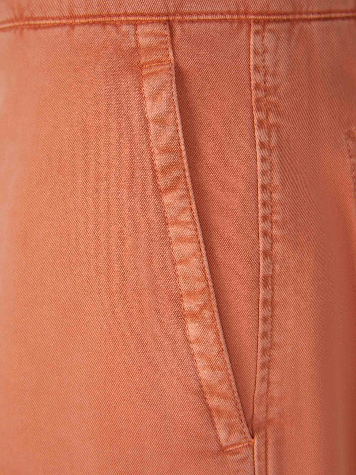Brunello Cucinelli Bermudas Cargo Algodón color Salmón sku 523-000776 01 - Foto 4