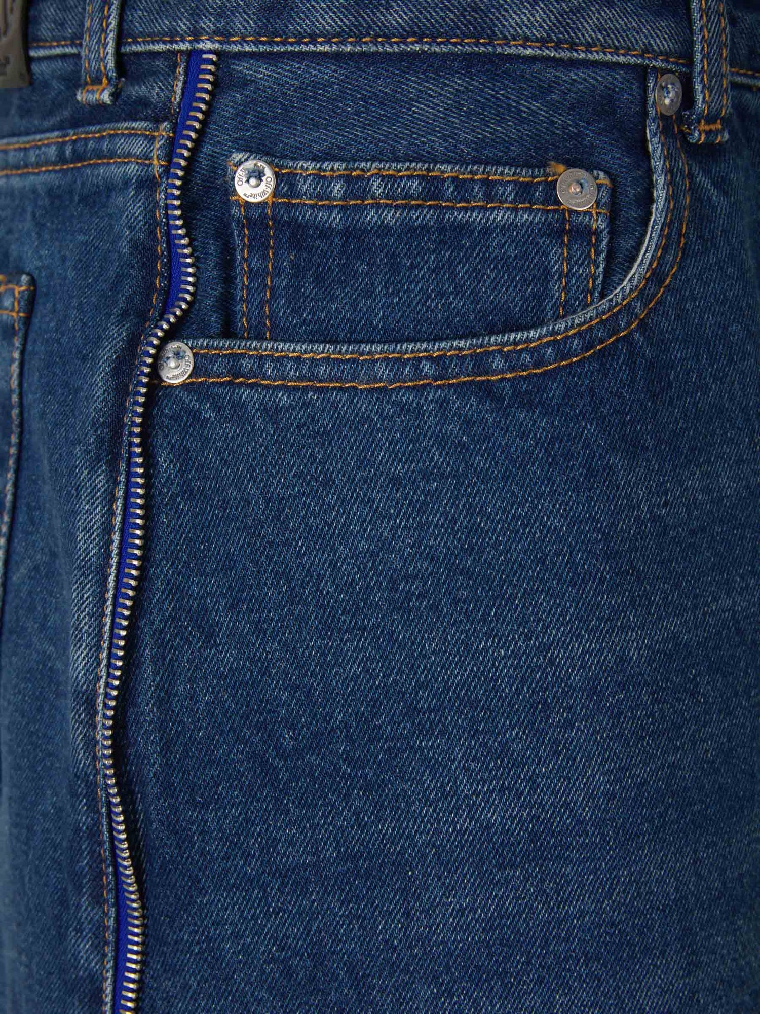 Off-White Bermudas Denim Arrows color Azul Noche sku 523-000867 01 - Foto 3