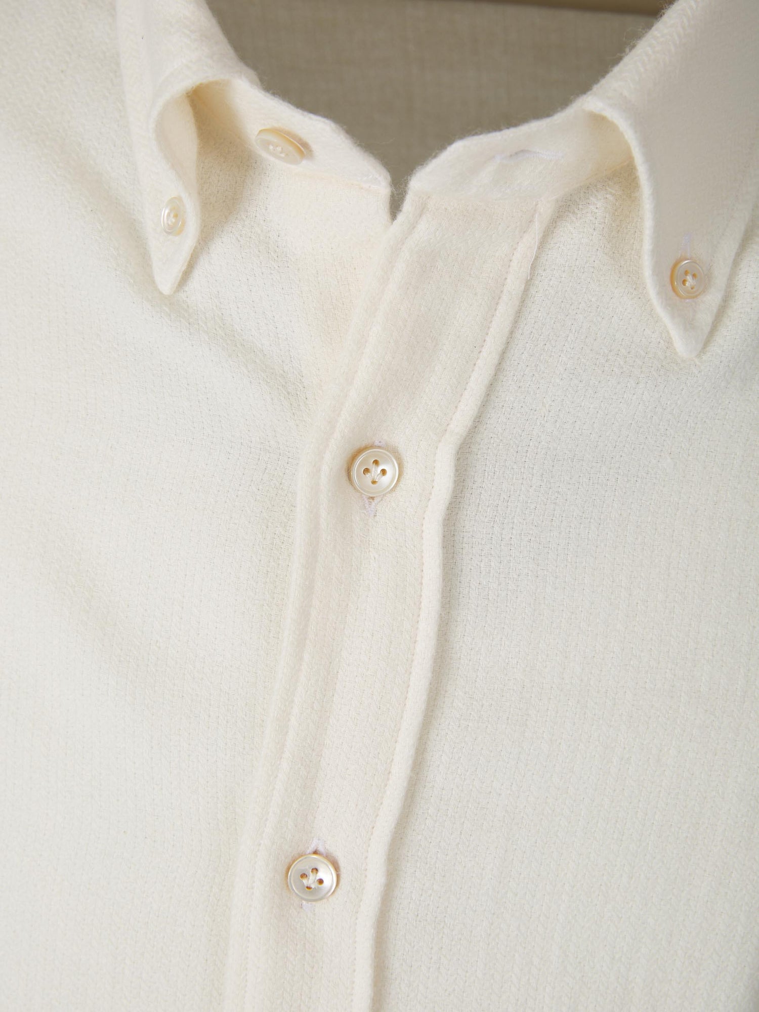 Borrelli Camisa Algodón Y Lana color Beis sku 531-006034 01 - Foto 3