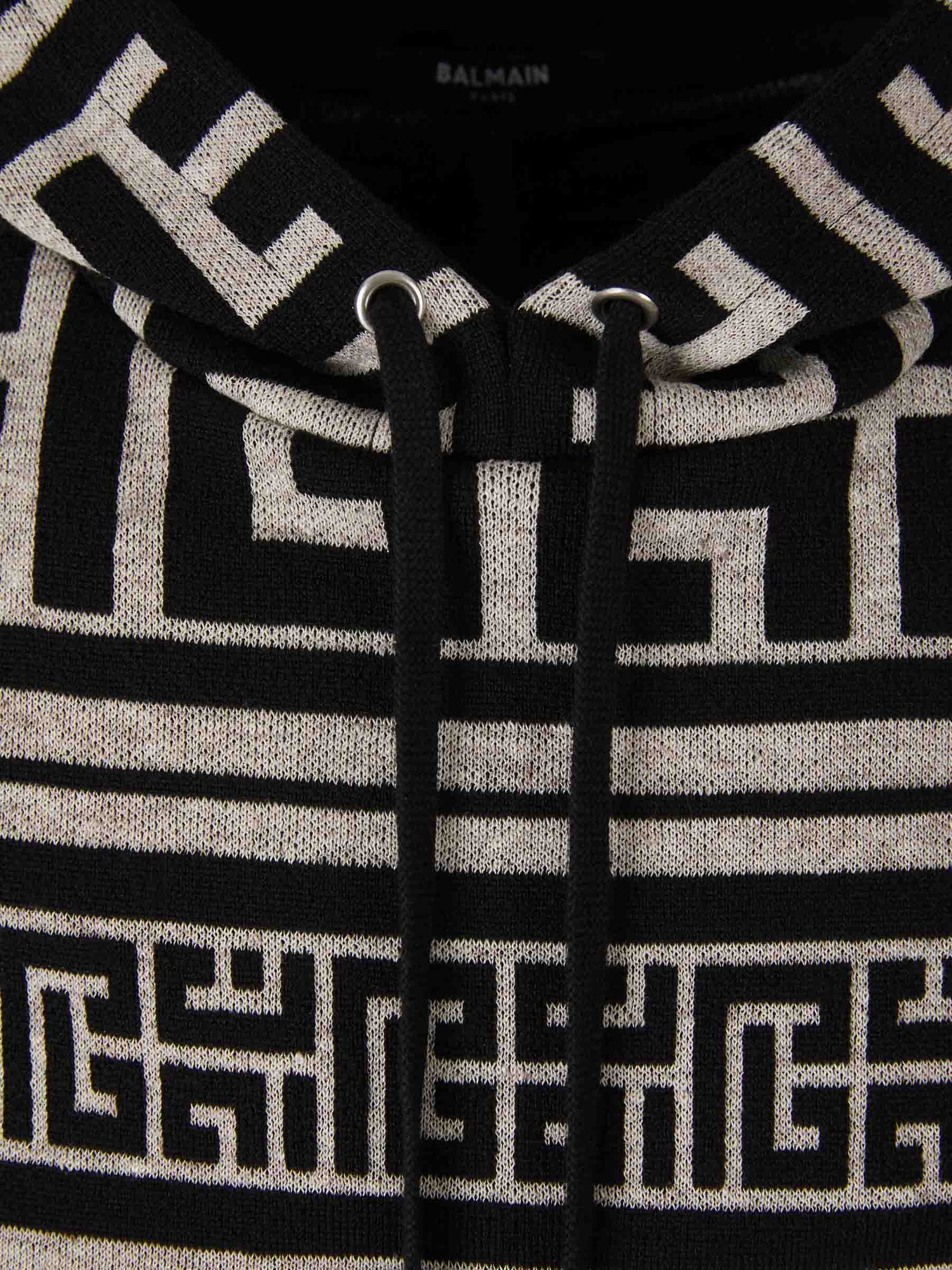 Outlet online Balmain Hombre Sudadera Monograma Jacquard color Blanco y Negro sku 545-001344 01 - Foto 3