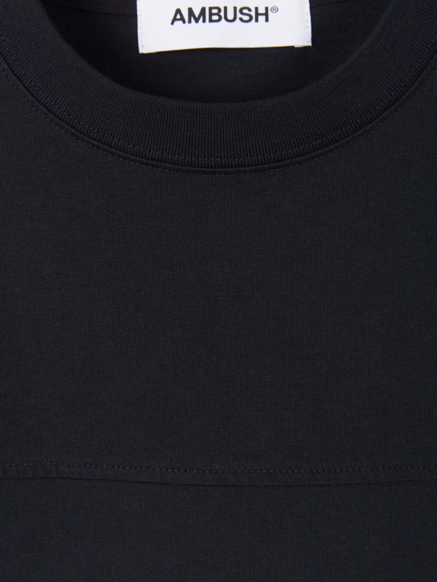 Ambush Camiseta Detalle Rayas color Negro sku 553-002843 02 - Foto 2