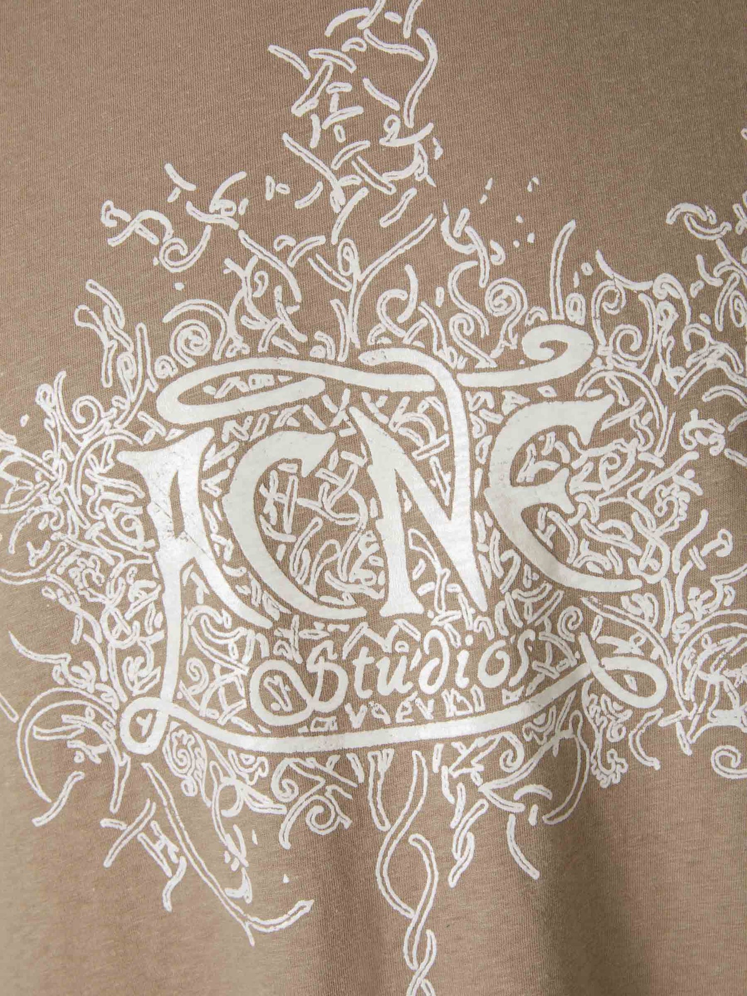 Acne Studios Camiseta Efecto Brillante color Beis sku 553-003242 01 - Foto 4