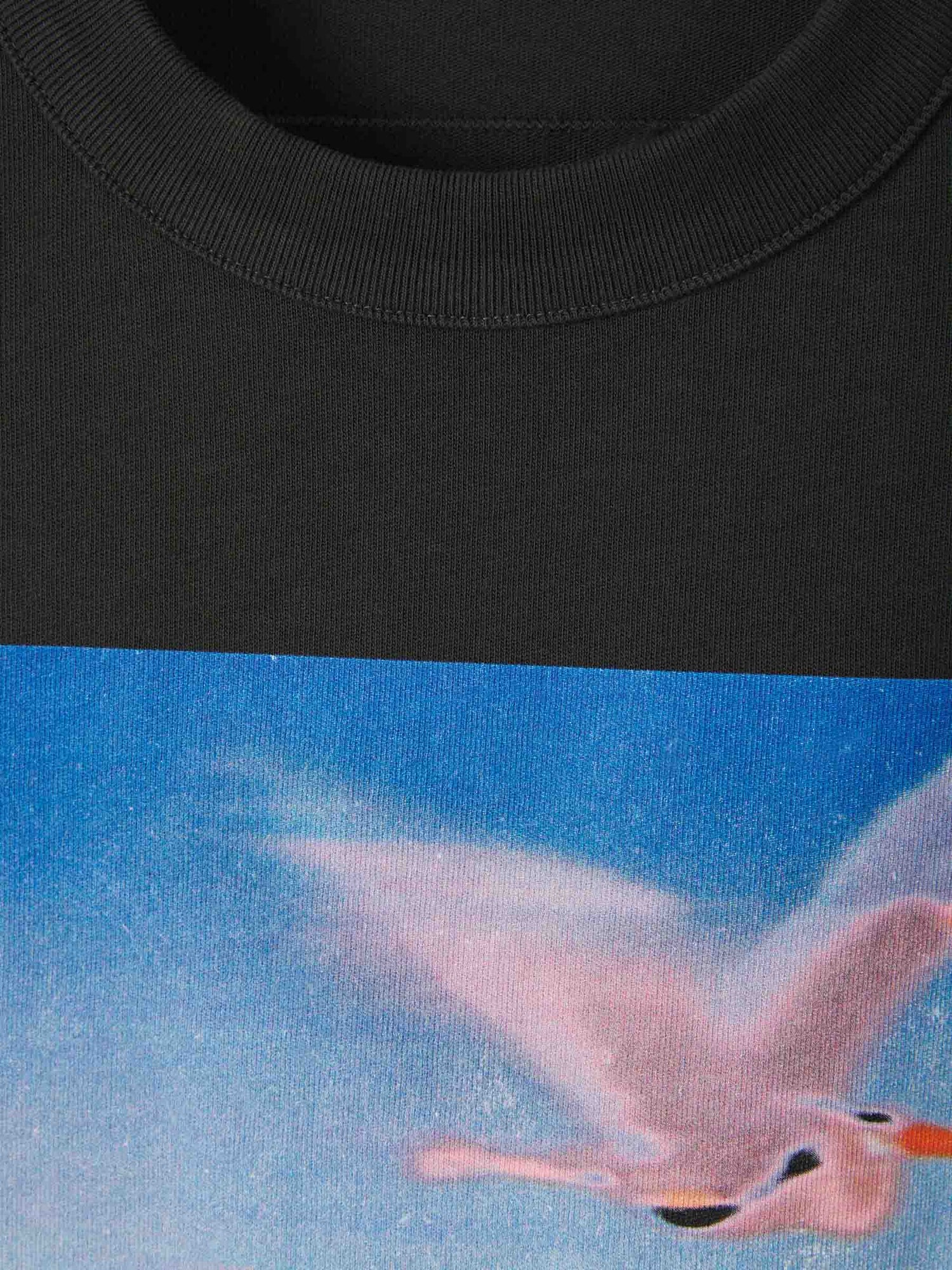 Heron Preston Camiseta Gráfico Estampado color Negro sku 553-003309 02 - Foto 3