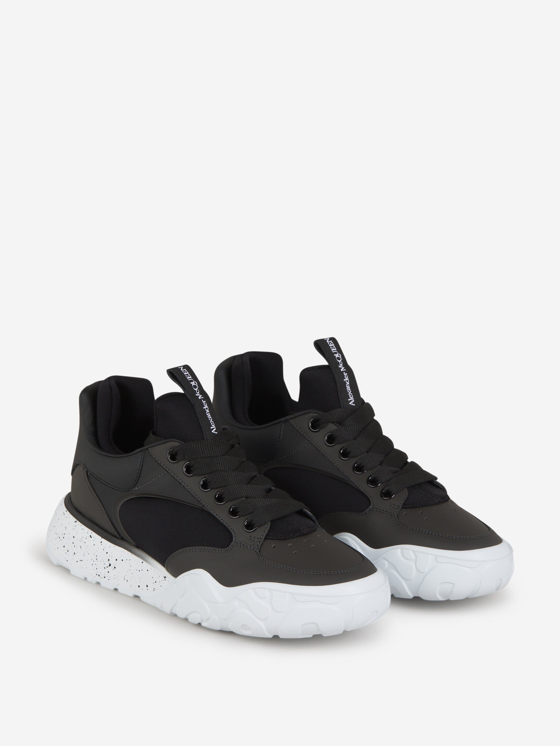 Outlet online Alexander McQueen Hombre Sneakers Court Tech color Negro sku 616-002173 01 - Foto 2