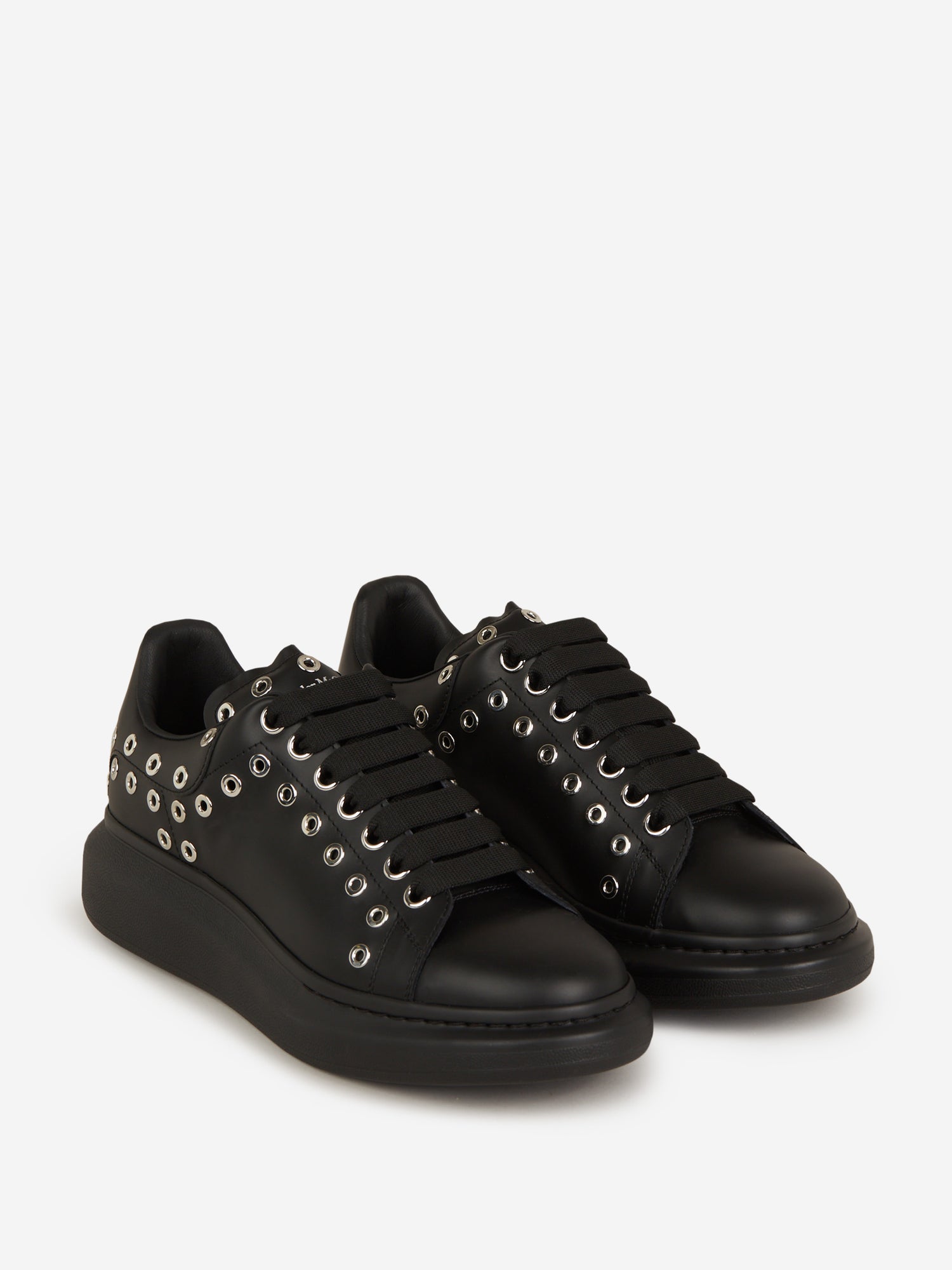 Outlet online Alexander McQueen Hombre Sneakers Oversized Ojales color Negro sku 616-002219 01 - Foto 2