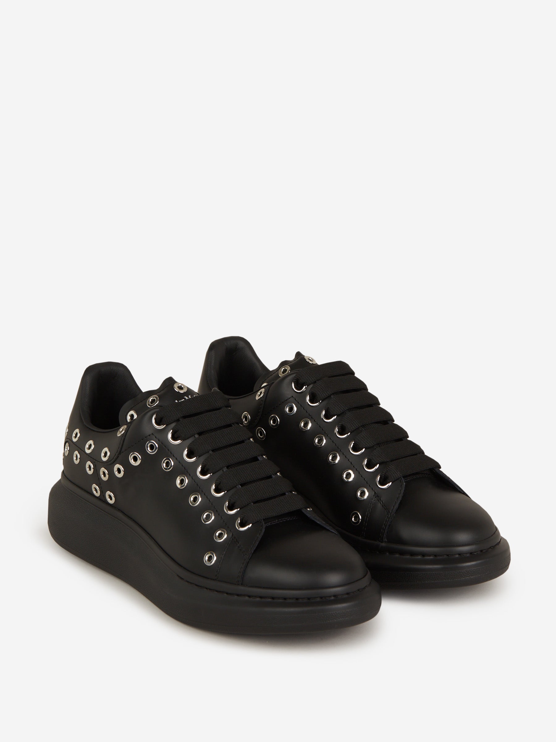 Outlet online Alexander McQueen Hombre Sneakers Oversized Ojales color Negro sku 616-002219 01 - Foto 2