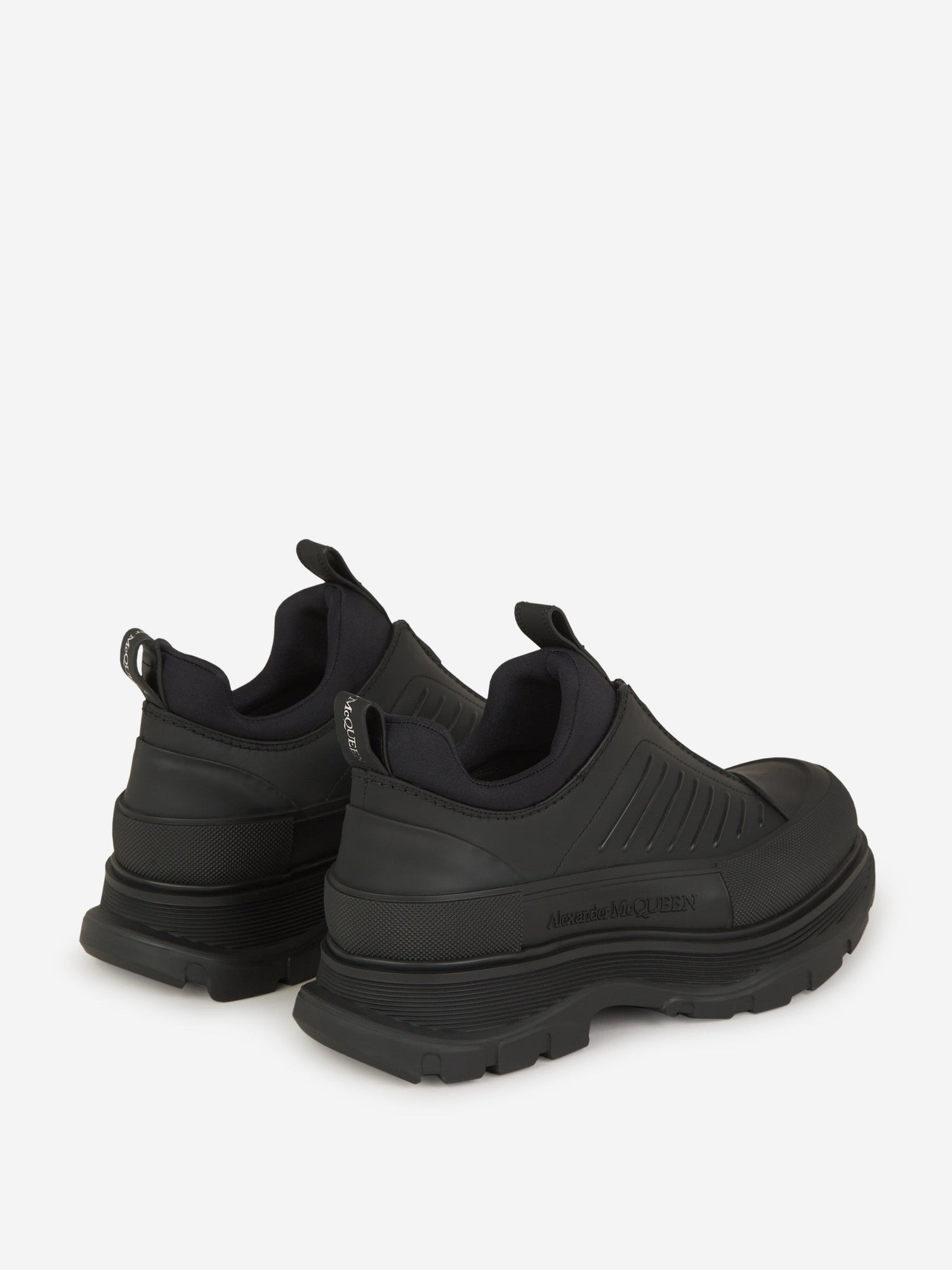 Outlet online Alexander McQueen Hombre Sneakers Suela Cuero color Negro sku 616-002525 01 - Foto 3