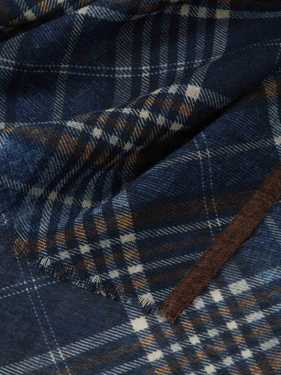 Santa Eulalia Bufanda Motivo Cuadros color Marrón sku 630-001184 02 - Foto 2