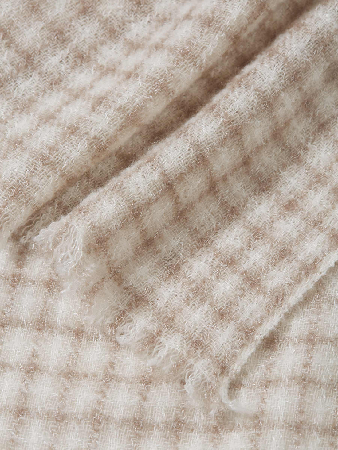 Santa Eulalia Bufanda Cashmere Cuadros color Gris Oscuro sku 630-001196 02 - Foto 2