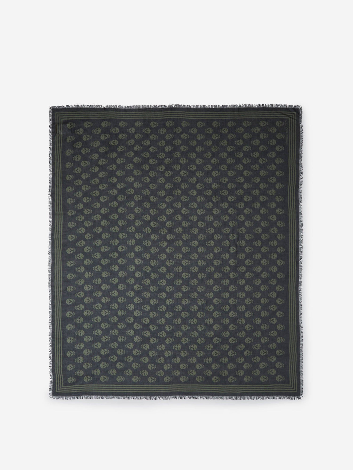 Alexander McQueen Fular Biker Skull color Verde Oscuro sku 630-001393 01 - Foto 2