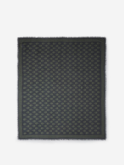 Alexander McQueen Fular Biker Skull color Verde Oscuro sku 630-001393 01 - Foto 2