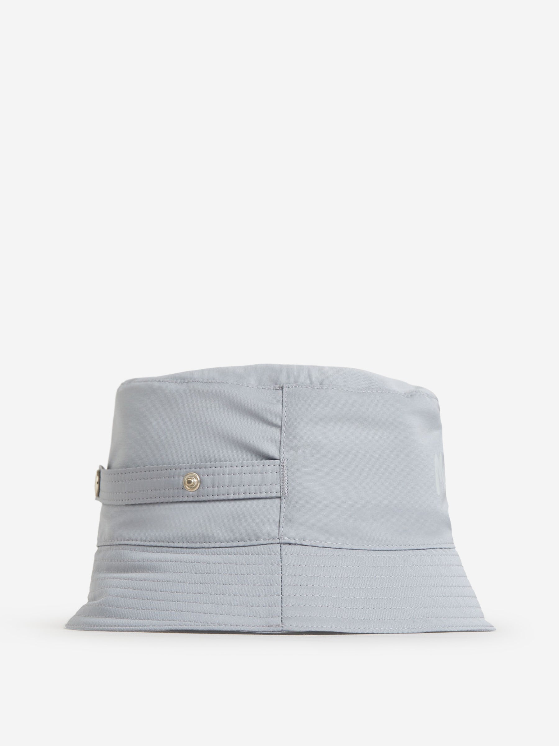 Alexander McQueen Sombrero Pescador Logo Graffiti color Azul Cielo sku 695-001218 01 - Foto 2