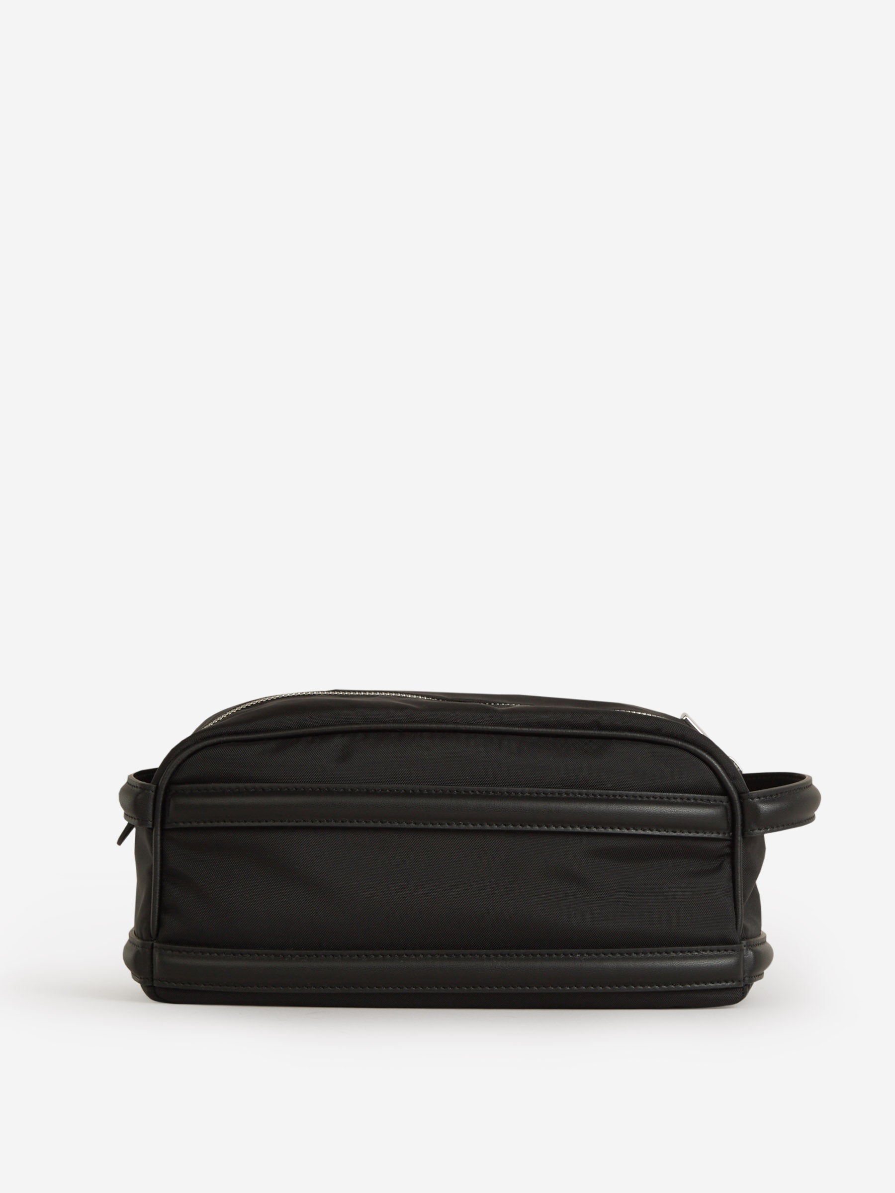 Alexander McQueen Neceser Técnico Amés color Negro sku 699-002271 01 - Foto 3