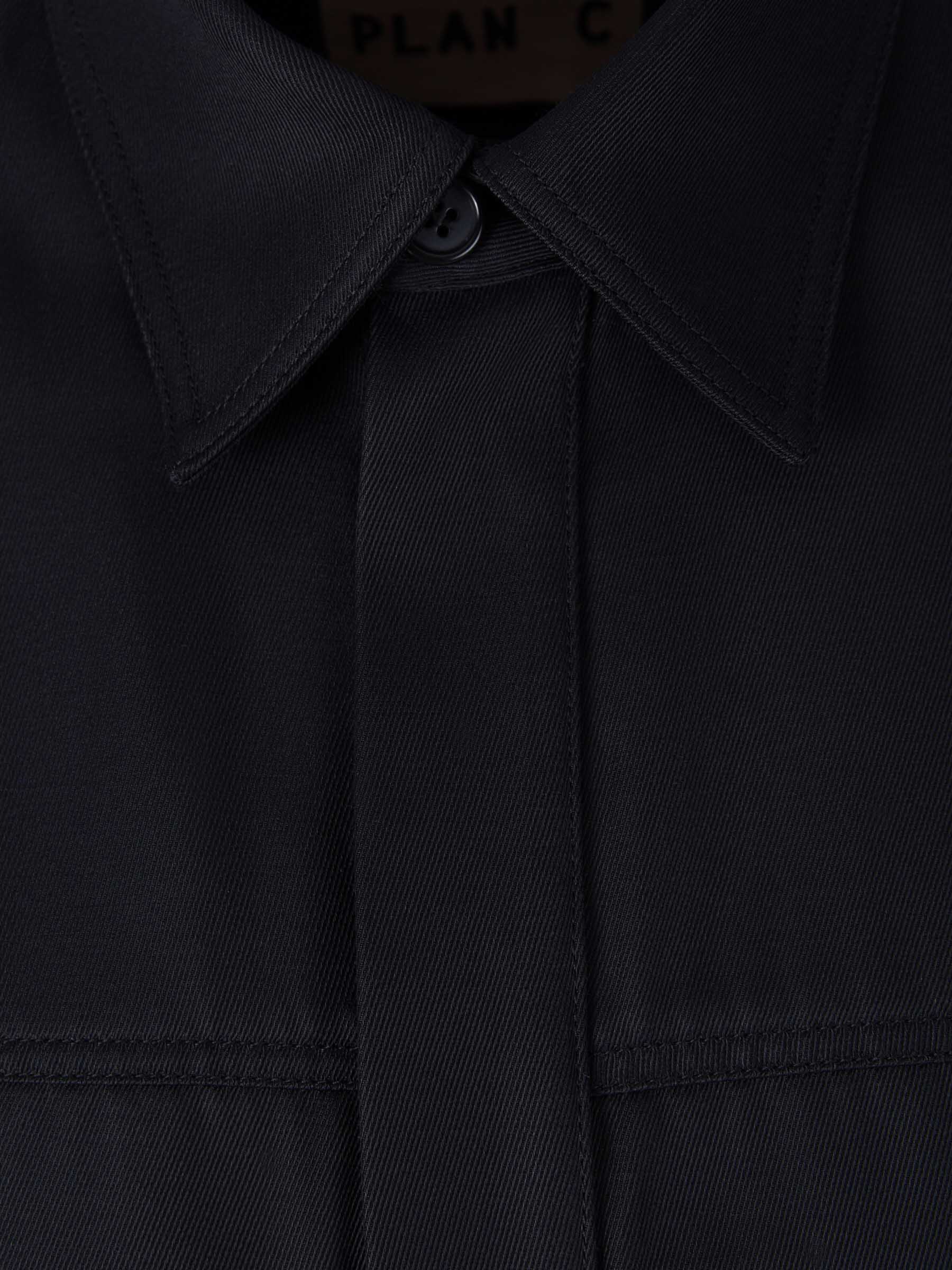 Plan C Camisa Oversize Detalle Bolsillos color Negro sku 701-001797 00 - Foto 3
