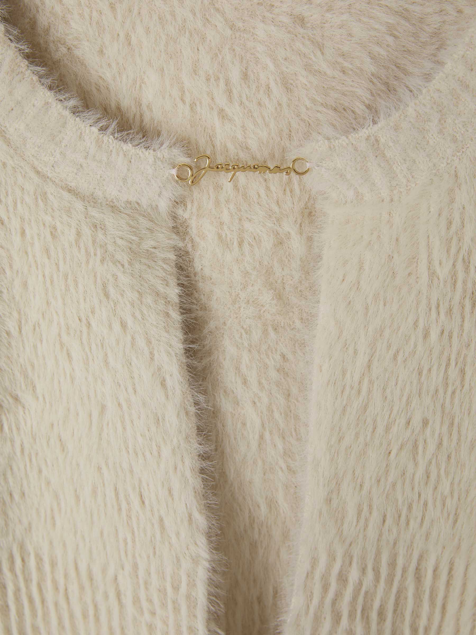 Jacquemus Cárdigan La Maille Neve color Marfil sku 713-000261 01 - Foto 4