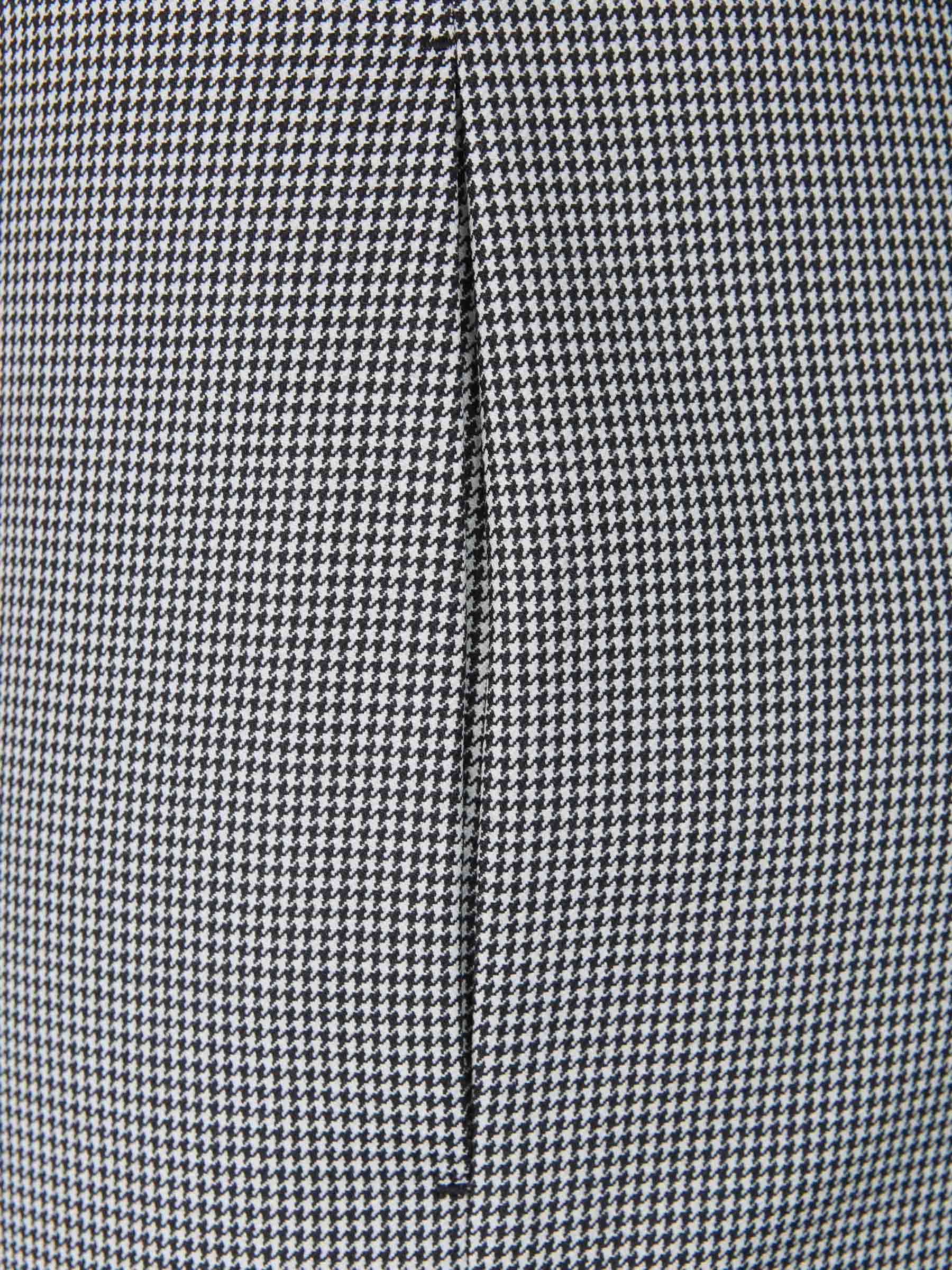 Alexander McQueen Pantalones Pata de Gallo color Negro sku 761-002900 01 - Foto 3