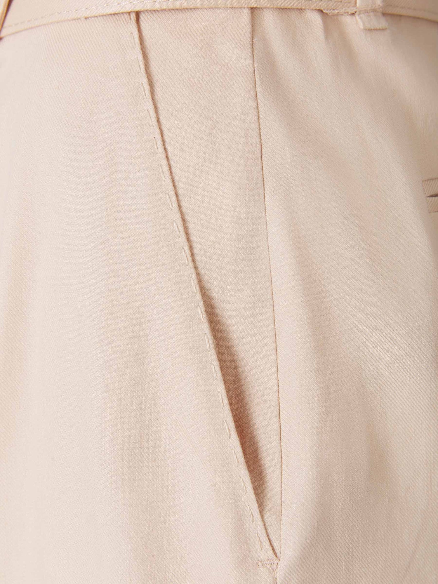 Zimmermann Shorts Cinturón Lino color Crema sku 762-000362 01 - Foto 3