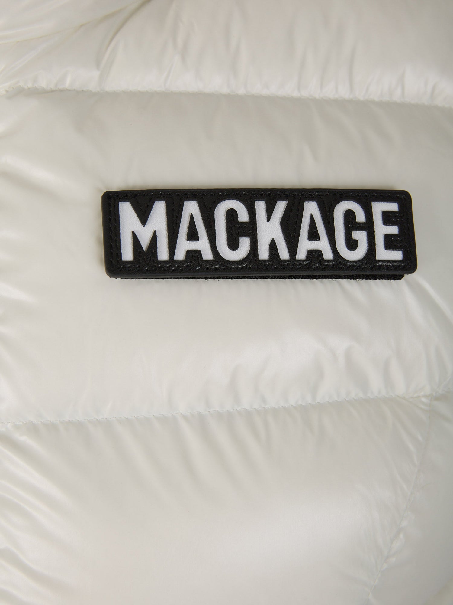 Mackage Chaleco Ligero Chaya color Crema sku 775-000150 01 - Foto 4